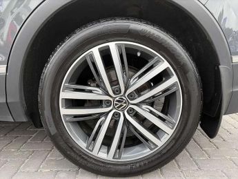 Volkswagen Tiguan 2.0 TDI Elegance 5dr DSG