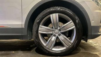 Volkswagen Tiguan 2.0 BiTDi 240 4Motion SEL 5dr DSG