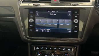 Volkswagen Tiguan 2.0 BiTDi 240 4Motion SEL 5dr DSG