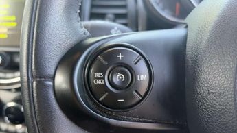 MINI Hatchback 1.5 Cooper D 5dr Auto