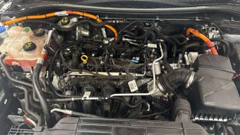 Ford Kuga 2.5 FHEV ST-Line X Edition 5dr CVT