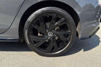 Volkswagen Golf 2.0 TSI 190 Black Edition 4Motion 5dr DSG