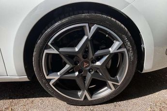 Cupra Leon 1.5 eTSI 150 V2 5dr DSG