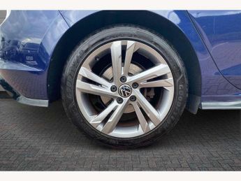 Volkswagen Golf 1.5 eTSI 150 R-Line 5dr DSG