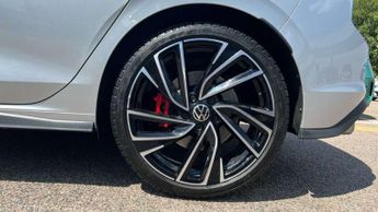 Volkswagen Golf 2.0 TSI GTI 5dr DSG