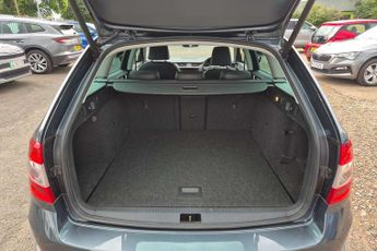 Skoda Octavia 2.0 TDI CR Scout 4x4 5dr DSG