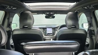 Volvo XC60 2.0 B4D R DESIGN Pro 5dr AWD Geartronic