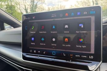 Volkswagen Golf 1.5 eTSI 150 Black Edition 5dr DSG
