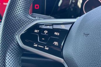 Volkswagen Golf 2.0 TSI GTI 5dr DSG