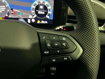 Volkswagen T-Roc 1.5 eTSI 150 R-Line 5dr DSG