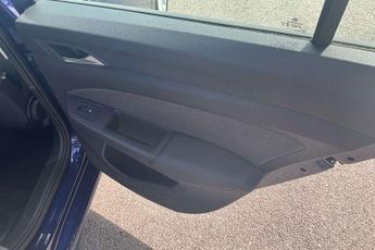 Volkswagen Golf 1.5 eTSI 150 Life 5dr DSG