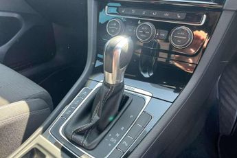 Volkswagen Golf 2.0 TSI 310 R 5dr 4MOTION DSG