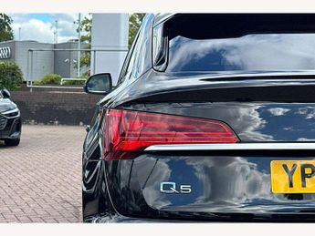 Audi Q5 50 TFSI e Quattro S Line 5dr S Tronic