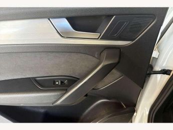 Audi Q5 50 TFSI e Quattro S Line 5dr S Tronic