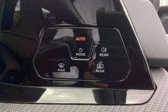 Volkswagen Golf 1.5 eTSI 150 R-Line 5dr DSG