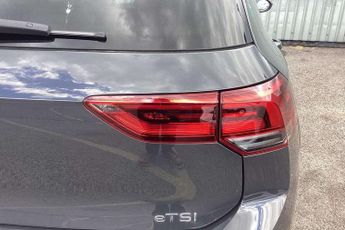 Volkswagen Golf 1.5 eTSI 150 R-Line 5dr DSG
