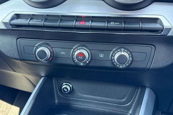 Audi Q2 35 TFSI Black Edition 5dr S Tronic