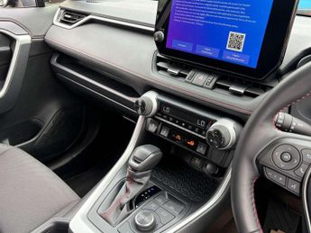Toyota RAV4 2.5 PHEV Design 5dr CVT