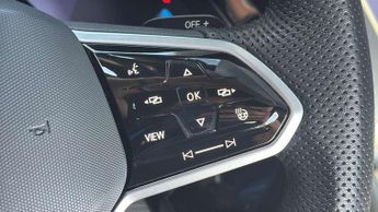 Volkswagen Golf 1.5 eTSI 150 Black Edition 5dr DSG