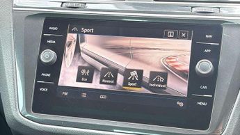 Volkswagen Tiguan 2.0 TDi 150 4Motion Match 5dr