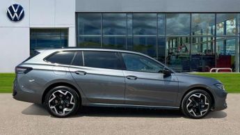 Volkswagen Passat 1.5 TSI eHybrid R-Line 5dr DSG