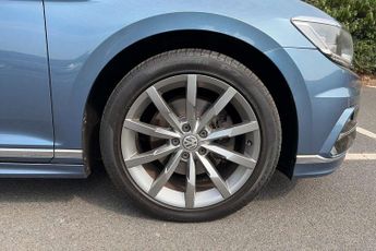 Volkswagen Passat 1.4 TSI 150 R-Line 5dr DSG [Panoramic Roof]