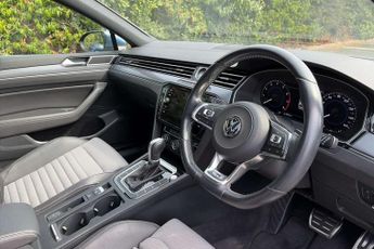 Volkswagen Passat 1.4 TSI 150 R-Line 5dr DSG [Panoramic Roof]