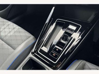 Volkswagen Golf 2.0 TDI 150 R-Line 5dr DSG