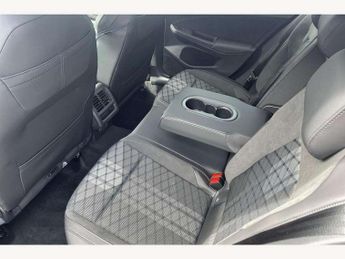Volkswagen Golf 2.0 TDI 150 R-Line 5dr DSG