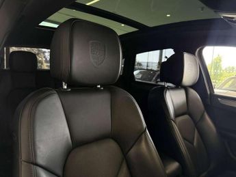 Porsche Macan 5dr PDK
