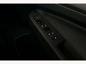 Volkswagen Golf 2.0 TDI 150 R-Line 5dr DSG