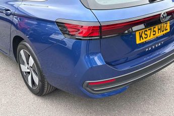 Volkswagen Passat 1.5 TSI eHybrid Life 5dr DSG