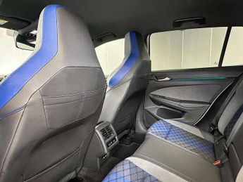 Volkswagen Golf 2.0 TSI 320 R 4Motion 5dr DSG
