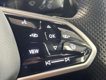 Volkswagen Golf 1.5 eTSI 150 R-Line 5dr DSG