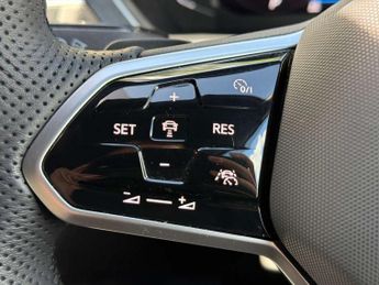 Volkswagen Tiguan 2.0 TSI 245 4Motion R-Line 5dr DSG