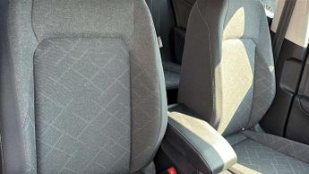 Volkswagen Golf 1.0 eTSI Life 5dr DSG
