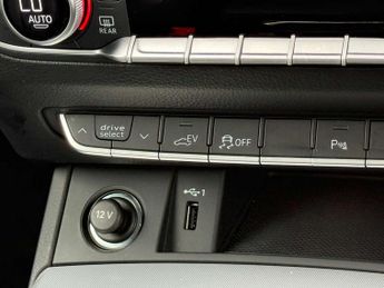 Audi Q5 50 TFSI e Quattro Sport 5dr S Tronic