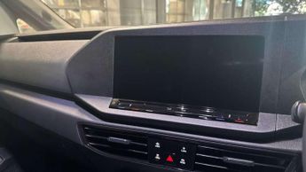Volkswagen Caddy 1.5 eHybrid 150 Commerce+ Van DSG [Assistance]