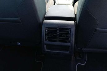 Volkswagen Golf 1.5 eTSI 150 Life 5dr DSG