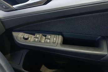 Volkswagen Golf 1.5 eTSI 150 Life 5dr DSG