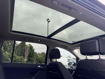 Volkswagen Touran 1.6 TDI 115 SE Family 5dr DSG
