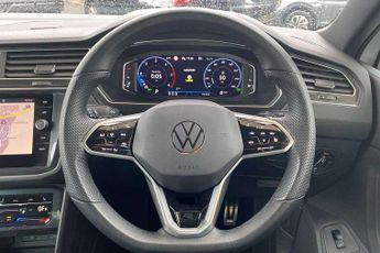 Volkswagen Tiguan 2.0 TDI R-Line 5dr DSG