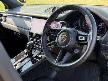 Porsche Macan T 5dr PDK