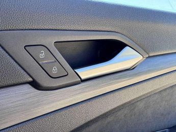 Volkswagen Golf 1.5 eTSI Style 5dr DSG