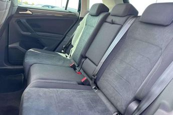 Volkswagen Tiguan 1.4 TSI eHybrid Elegance 5dr DSG