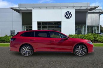 Volkswagen Passat 1.5 TSI eHybrid 272 Black Edition 5dr DSG