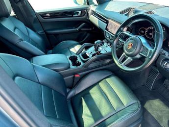 Porsche Cayenne 5dr Tiptronic S