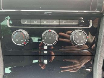 Volkswagen Golf 1.5 TSI EVO 150 GT 5dr DSG