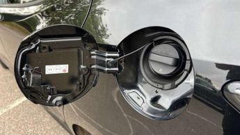 Toyota Corolla 1.8 VVT-i Hybrid Excel 5dr CVT