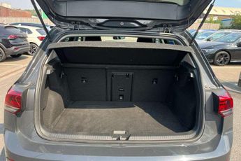 Volkswagen Golf 1.5 eTSI 150 Life 5dr DSG
